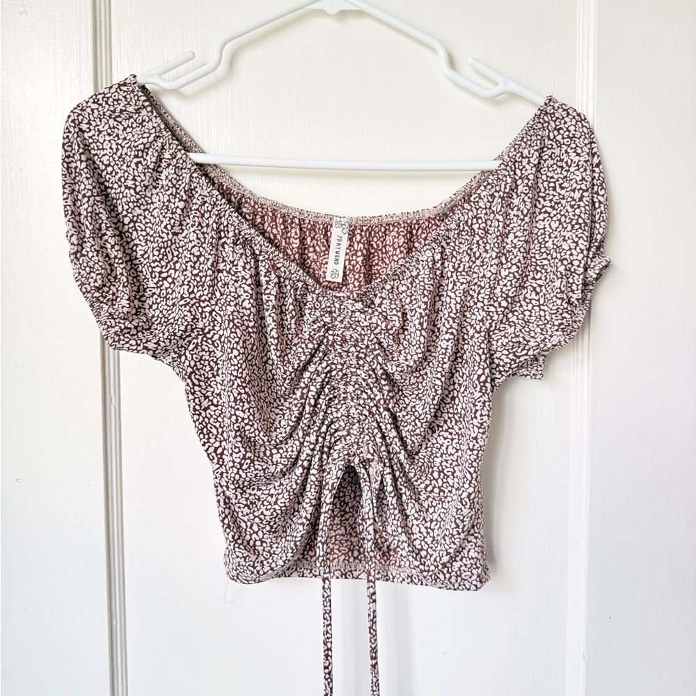 Leopard print top